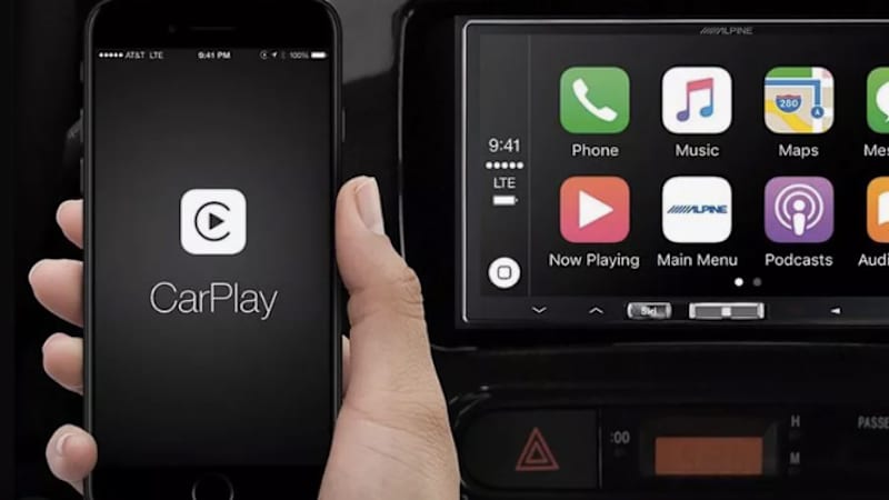 Alpine's latest receiver brings wireless CarPlay to all, for a price